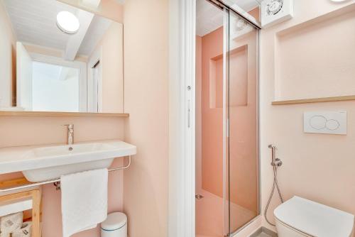 Via del Mare, Terre Marine Room Type - One-Bedroom Apartment Via del Mare, Terre Marine Room Type - One-Bedroom Apartment