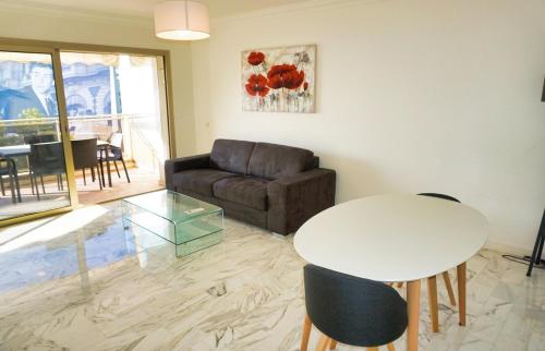 Cannes Croisette heart of the city - main image