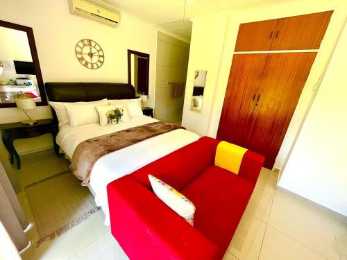 . Swane’s guesthouse.