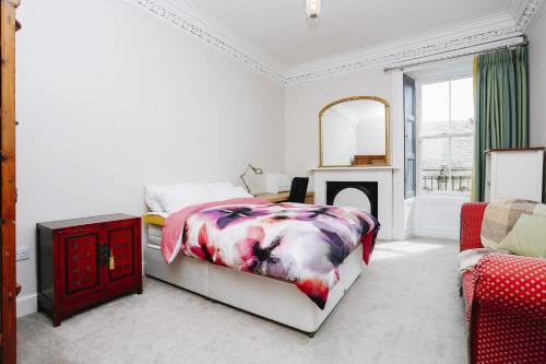 Fabulous 5 Double Bedroom Edinburgh Old Town apartment, Edinburgh (fotografie 10)