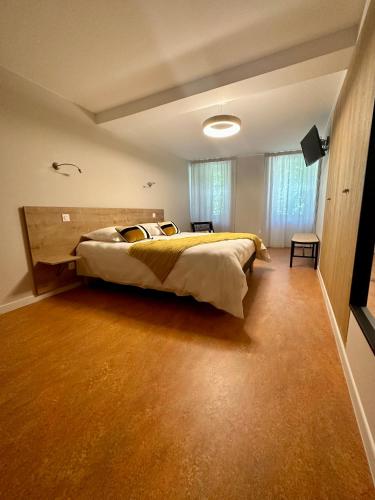 1 queen bed