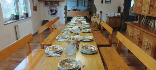 K85 Komańcza Baza Noclegowa Wypadowa Bieszczady Beskid Niski (K85 Komancza Baza Noclegowa Wypadowa Bieszczady Beskid Niski) in โคมันตชา