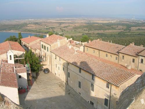 Borgo di Populonia-Baratti