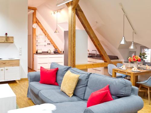 BohnApartments Altstadt-Loft - Wasserbett - kostenloser Parkplatz - WLAN - Zentrum - Netflix