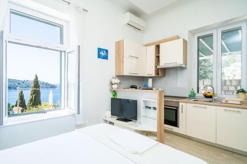 St Jacob Old town & sea view 2