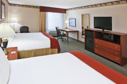 Holiday Inn Express Hotel & Suites Dallas Lewisville, an IHG Hotel