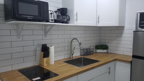 Funston Room Type - Two-Bedroom Apartment