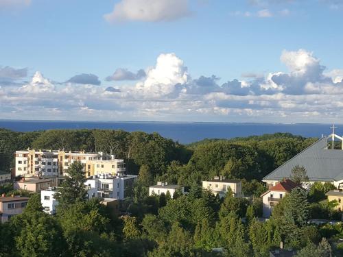 Apartament 2 pokojowy 50m2 z widokiem na morze Gdynia Płyta Redłowska – khách sạn tại Redlowo