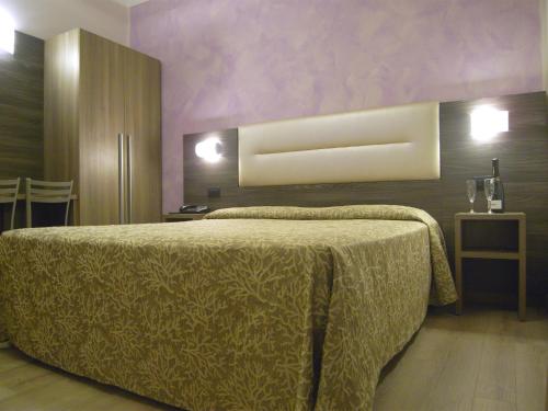 Hotel Siena – Milan, DC