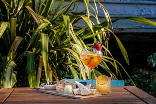 The Ship At Dunwich - image 7