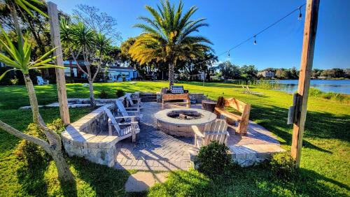 Orlando Lakefront Tiny Houses - main image