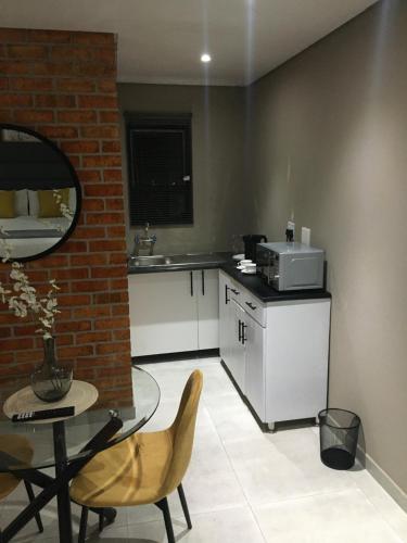 cuina, Black Rose Guesthouse in Soweto