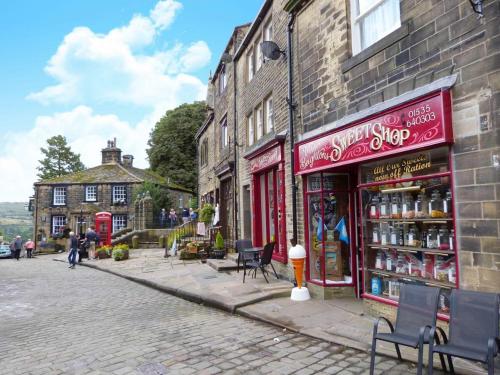 No 47, Haworth