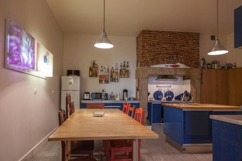 Küche, Lisbon Lounge Hostel in Lissabon