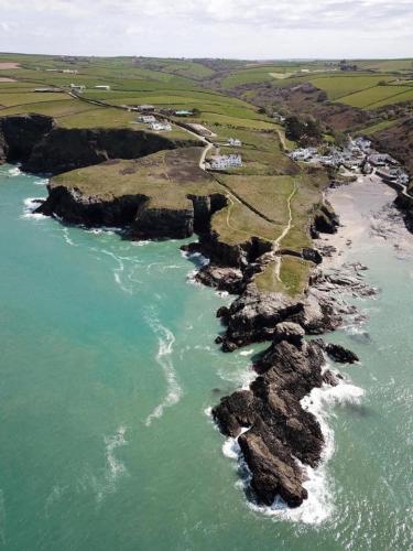 . Port Gaverne Hotel