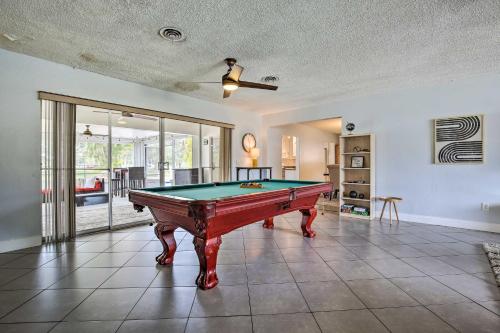 Coconut Creek Vacation Rental Private Pool, Dock! in Coconut Creek, USA