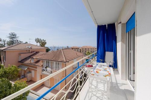  Appartamento Margherita Trilocale ad Ospedaletti a pochi passi dal mare in Ospedaletti