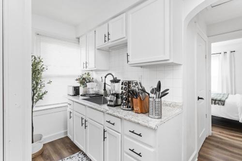 Comfy Indy Home NearButler-PetsOK-ConventionCTR10m near Indianapolis Múzeum