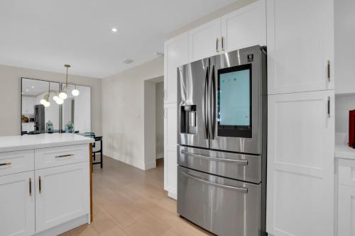 ห้องครัว, Miami GEM near ป่าเวทมนต์ของซานต้า