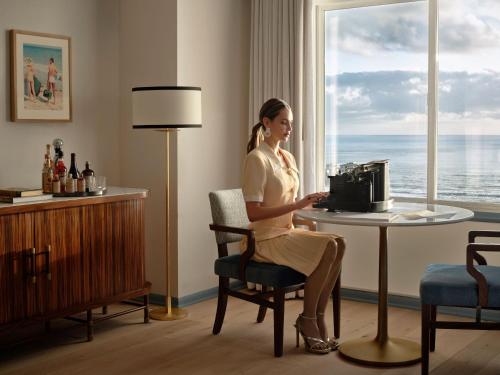 The Georgian Hotel - image 13