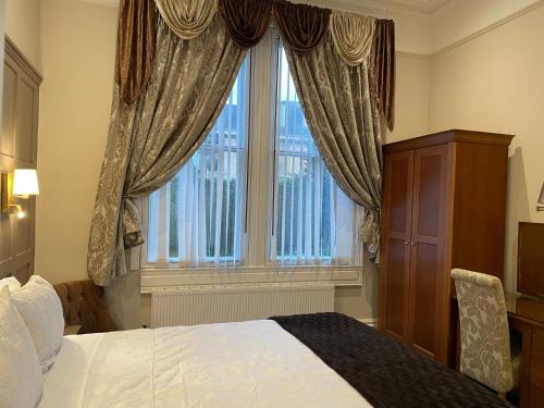 Pulteney House, Bath (photo 6)