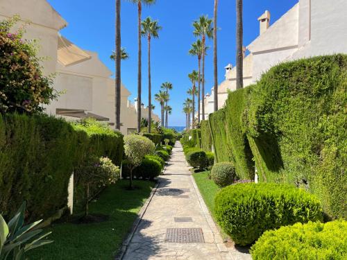 El Arenal Townhouse By The Beach With Swimming Pool - EaW Homes