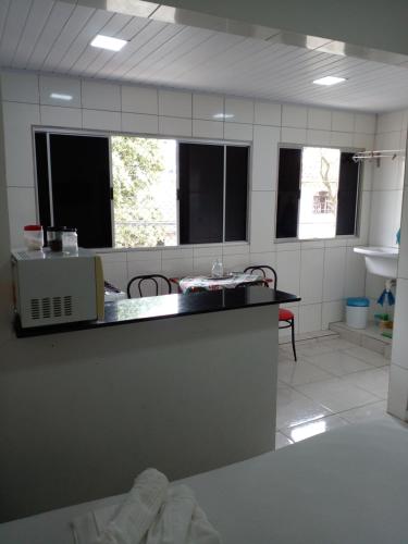 مطبخ, kitnet da sussu in Itapuã