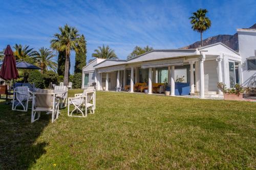 حديقة, Villa Bahamas - Your very own Fairytale vacation palace in Montgo de Toscamar