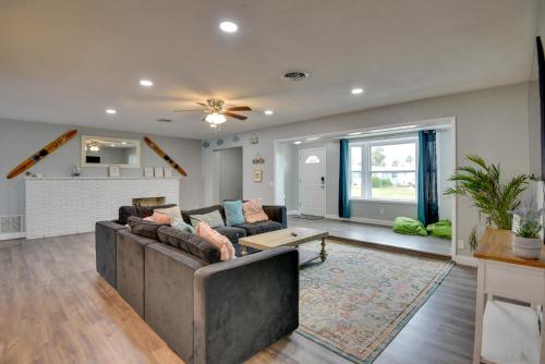 Modernized Coastal Oasis with Pool and Game Room! - image 12