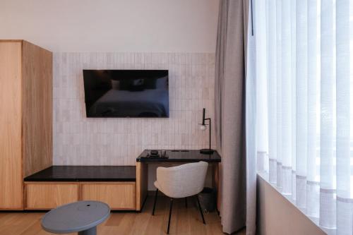 447938700 Colima 71 Art - Community - Hotel
