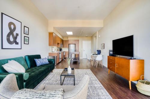 Pet-Friendly 1BR in Cupertino w/ Pool