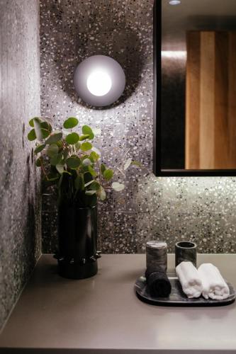 447940338 Colima 71 Art - Community - Hotel