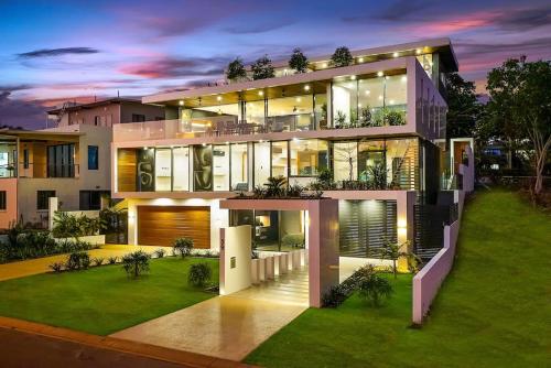 'The Glass House' Luxury Residence - Darwin City