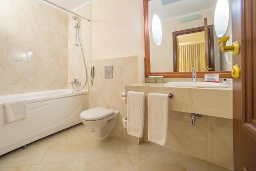 Ramada by Wyndham Almaty, Almaty (fotografie 8)