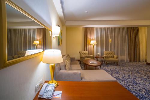 Ramada by Wyndham Almaty, Almaty (fotografie 10)