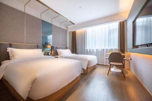 room detail thumbnail 1