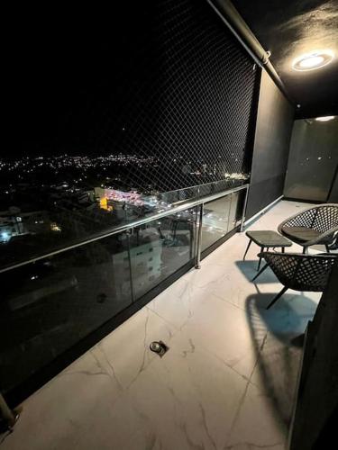 Loft moderno con vista al centro y confortable