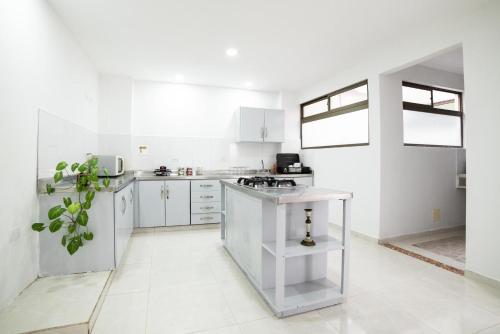 Descansa en Habitación Privada en Medellín C, Medellín (photo 8)