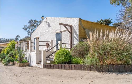Awesome apartment in Tarifa with Outdoor swimming pool and 1 Bedrooms