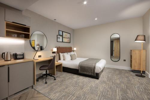 Staybridge Suites London-Vauxhall an IHG Hotel - image 14