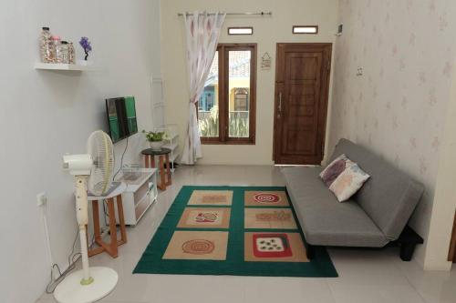 Spacious 2BR Home - 14 Min from Sukabumi city Centre by Sakura