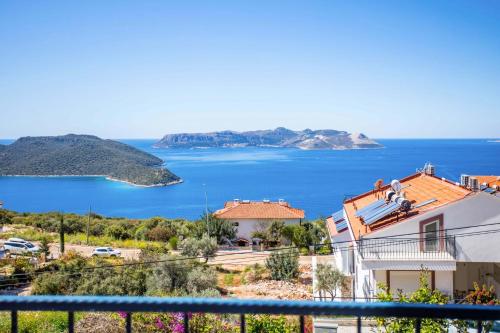 Furnished Cozy Flat with Wide Sea View in Kas