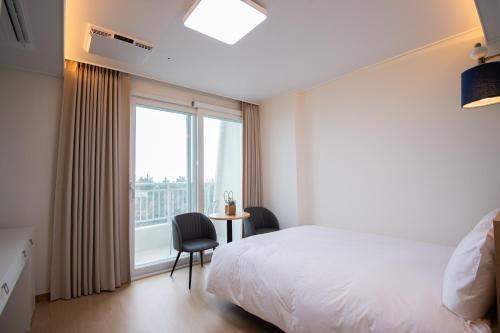 1 double bed
