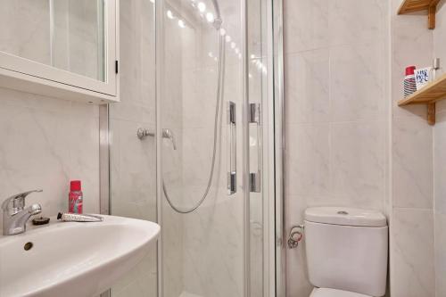 BeBarceloner Sants Apartments - 2 bedrooms - image 4