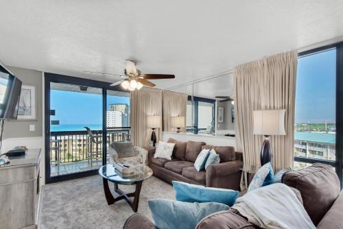 SunDestin 818 near The Back Porch