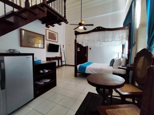 Triple Room with Garden View image 3
