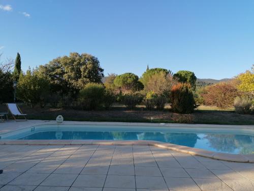 Maison au calme entre vignes et Luberon