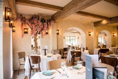 ห้องอาหาร, The Briar Court Hotel in ฮัดเดอร์สฟิลด์