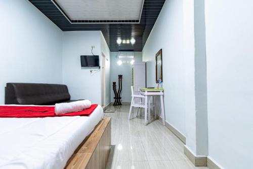 1 queen bed