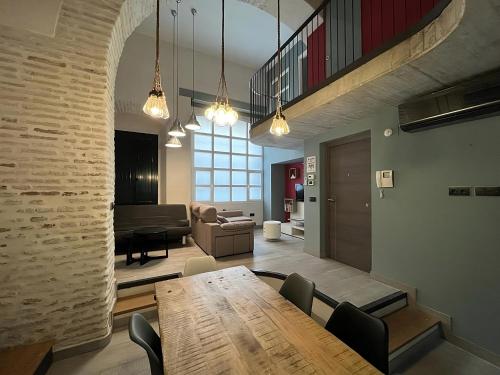 Apartamentos Living Sevilla Centro Maestranza - image 2